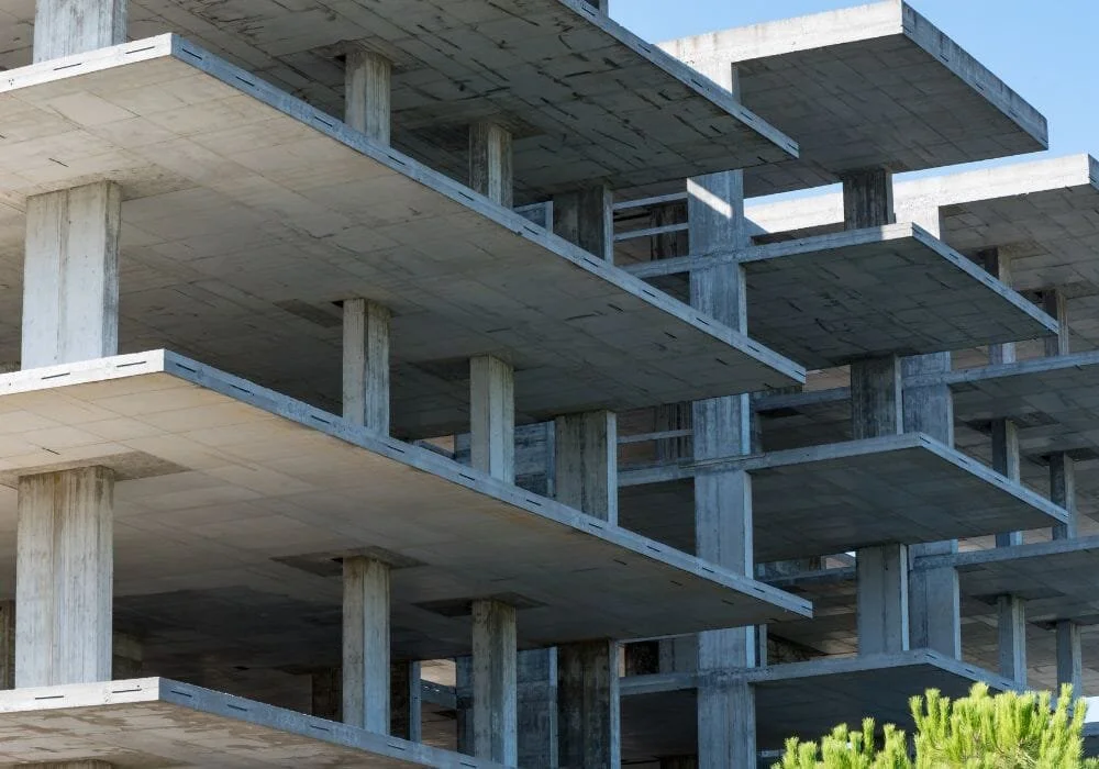Struttura in cemento armato in fase di costruzione
